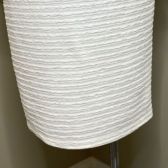 Liz Claiborne NWT ivory bell sleeve dress size 4 - Picture 5 of 16